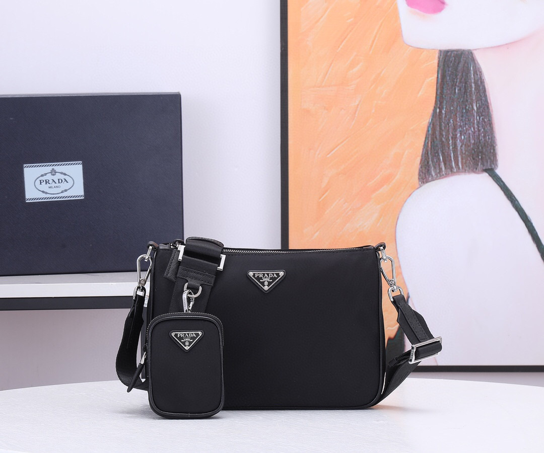 프라다 남녀공용 2VH113