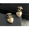 샤넬 여자 귀걸이