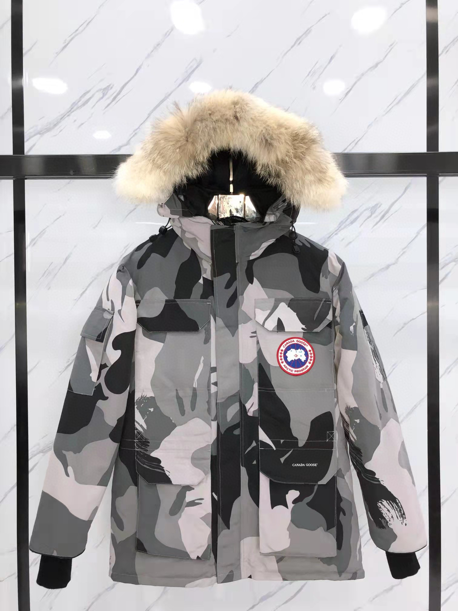 캐나다구스 남녀공용 패딩