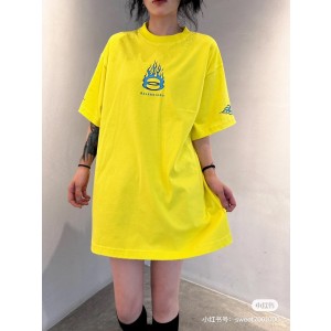 발렌시아가 남녀공용 반팔티