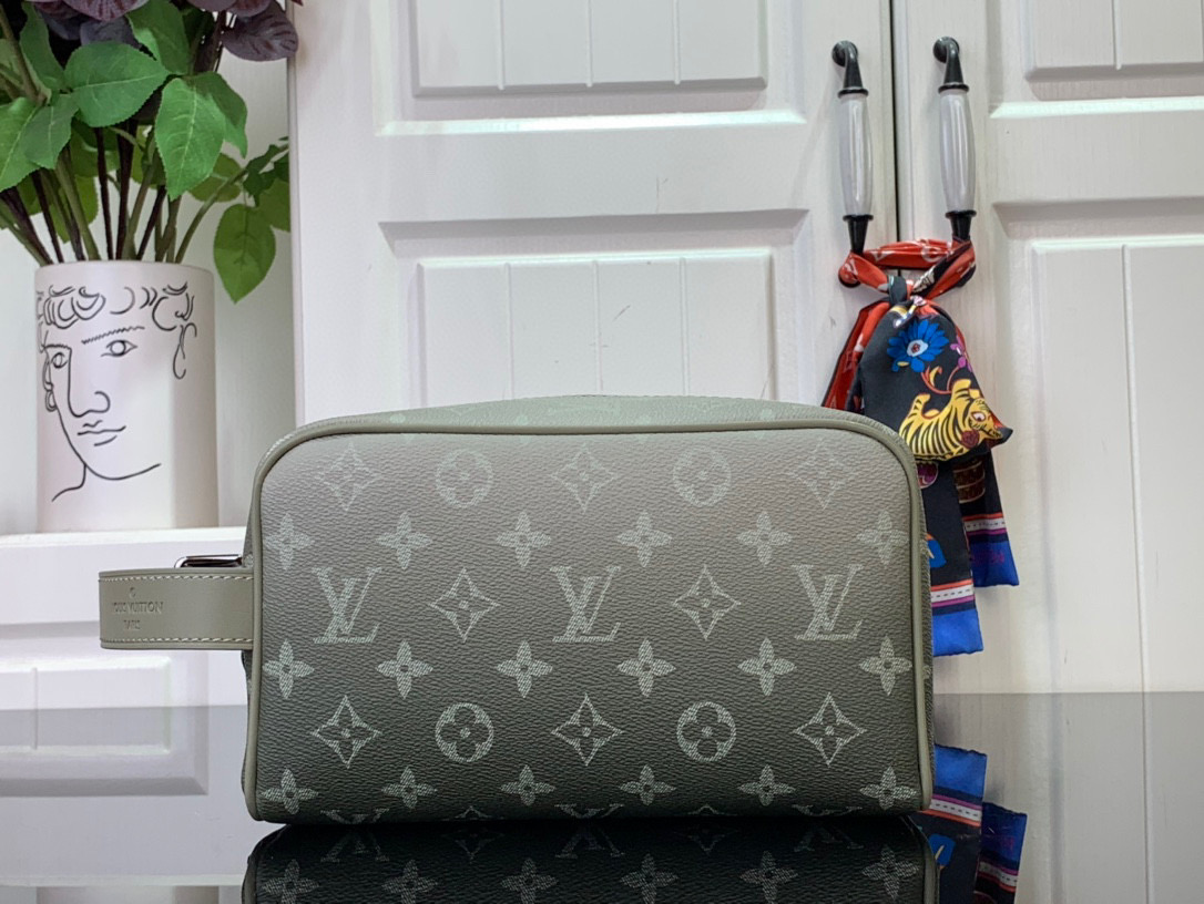 루이비통 M11559 화장품백