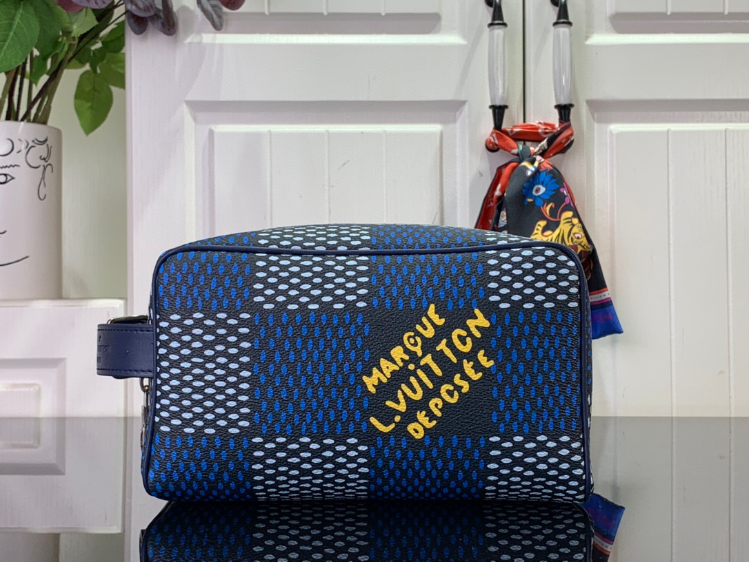 루이비통 M11482 화장품백