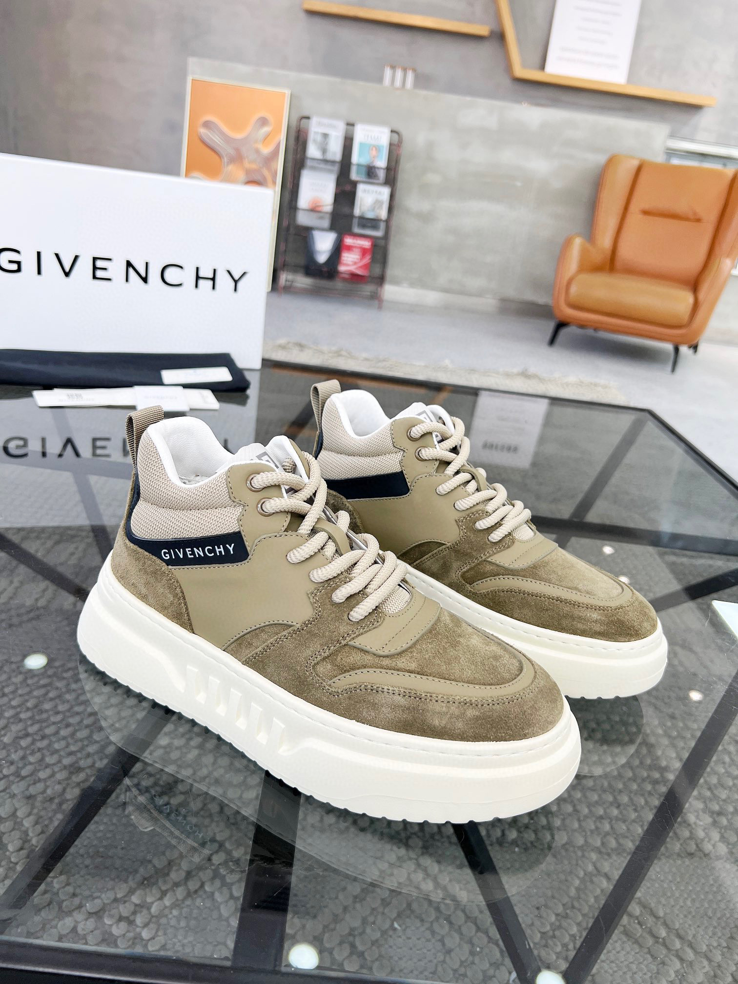 지방시 남자 부츠