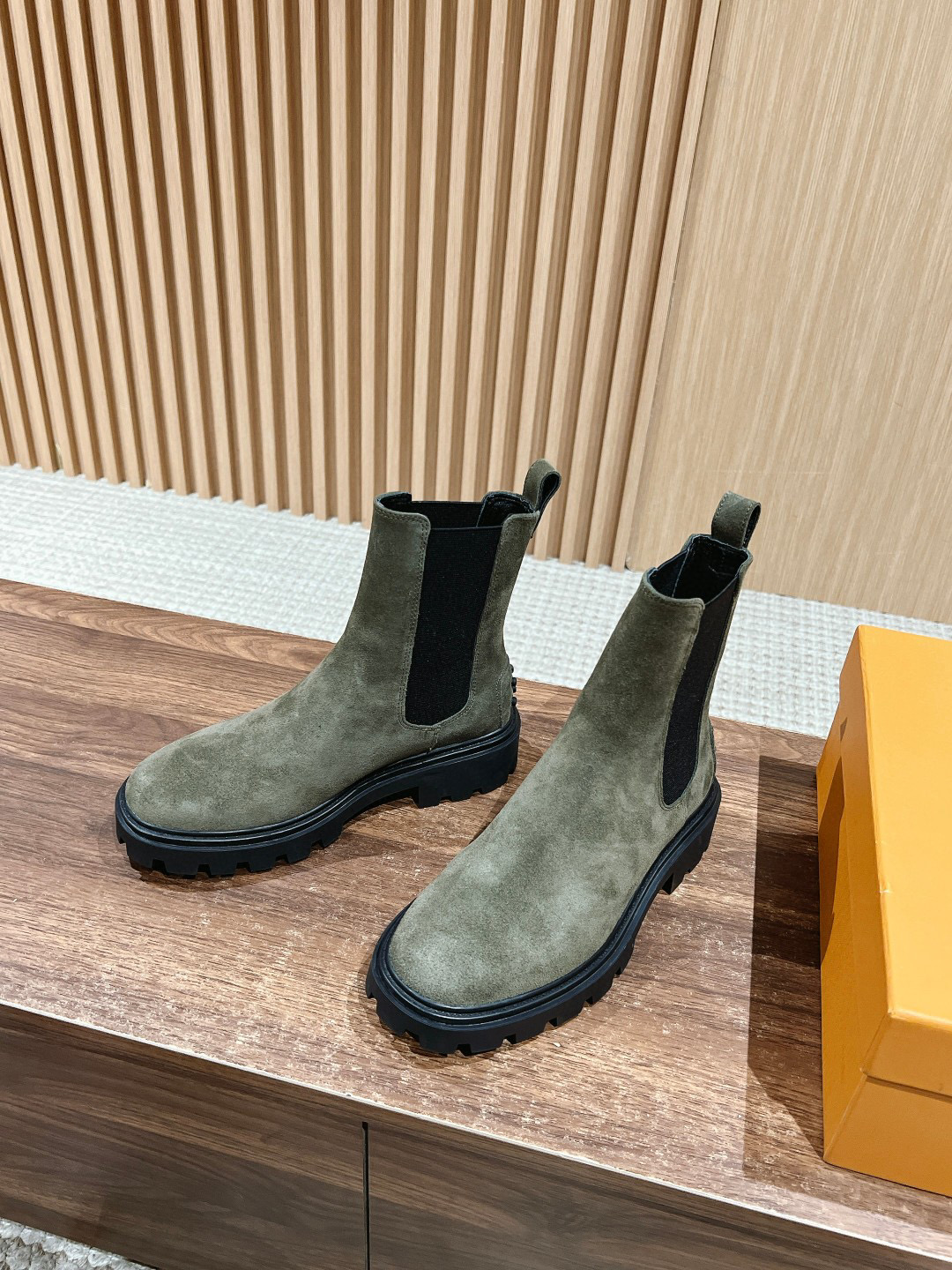 토즈 여자 부츠