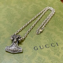 구찌 목걸이
