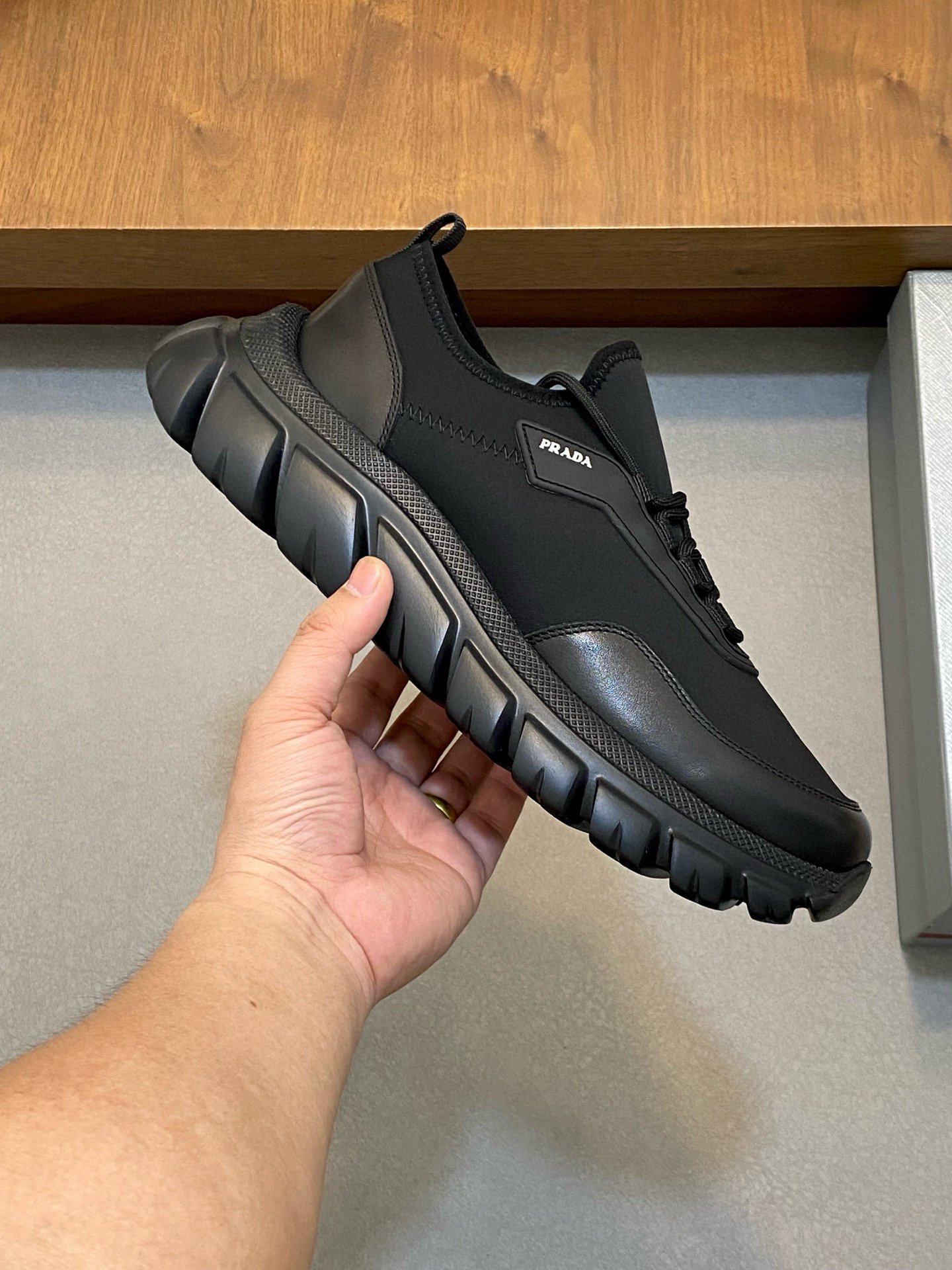 프라다 남자 스니커즈 신발 운동화