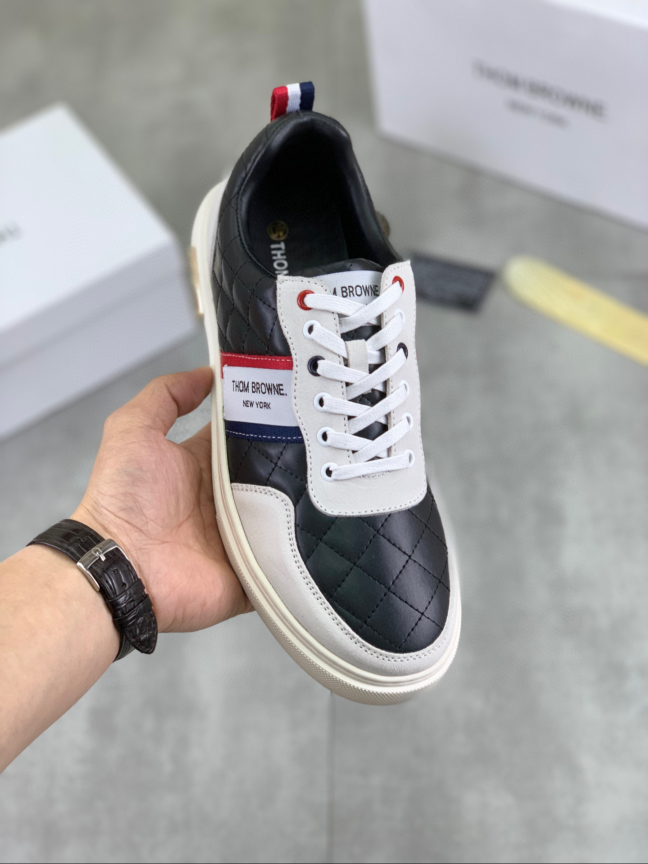 톰브라운 남자 신발 운동화 스니커즈