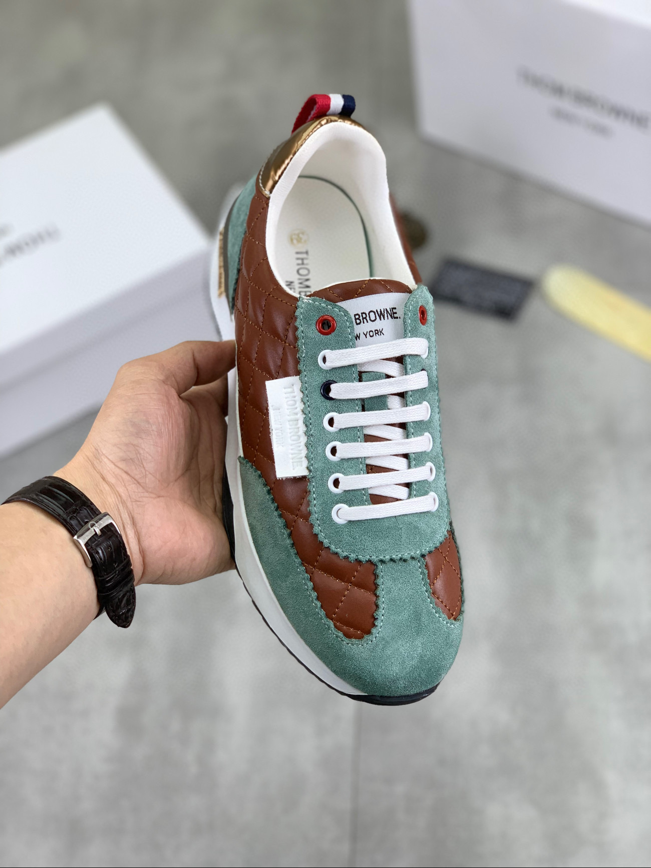 톰브라운 남자 신발 운동화 스니커즈