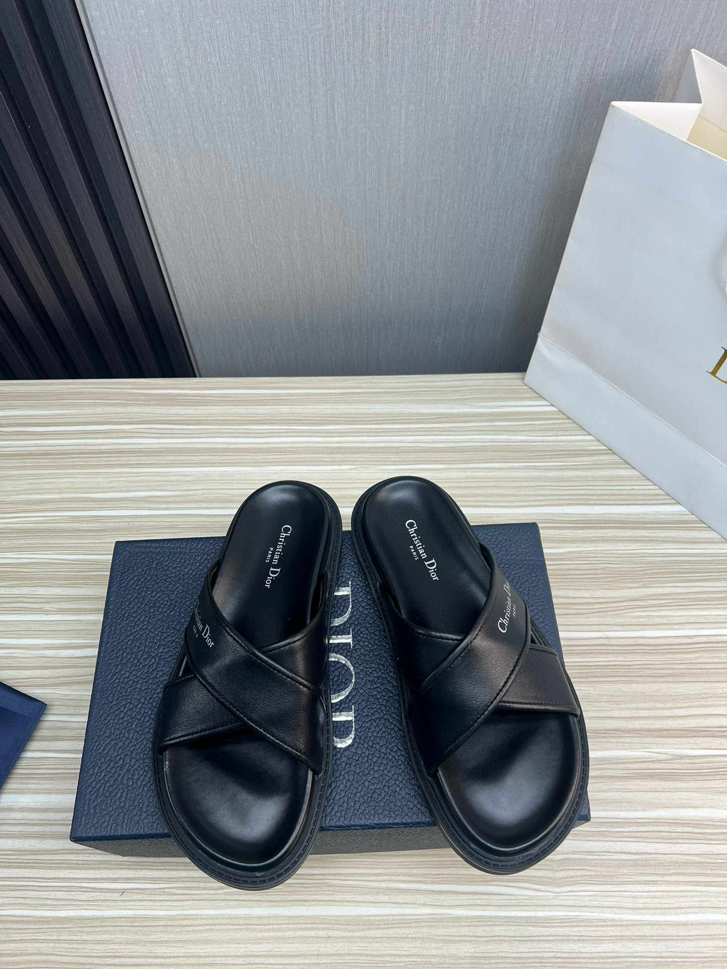 디올 남자 슬리퍼