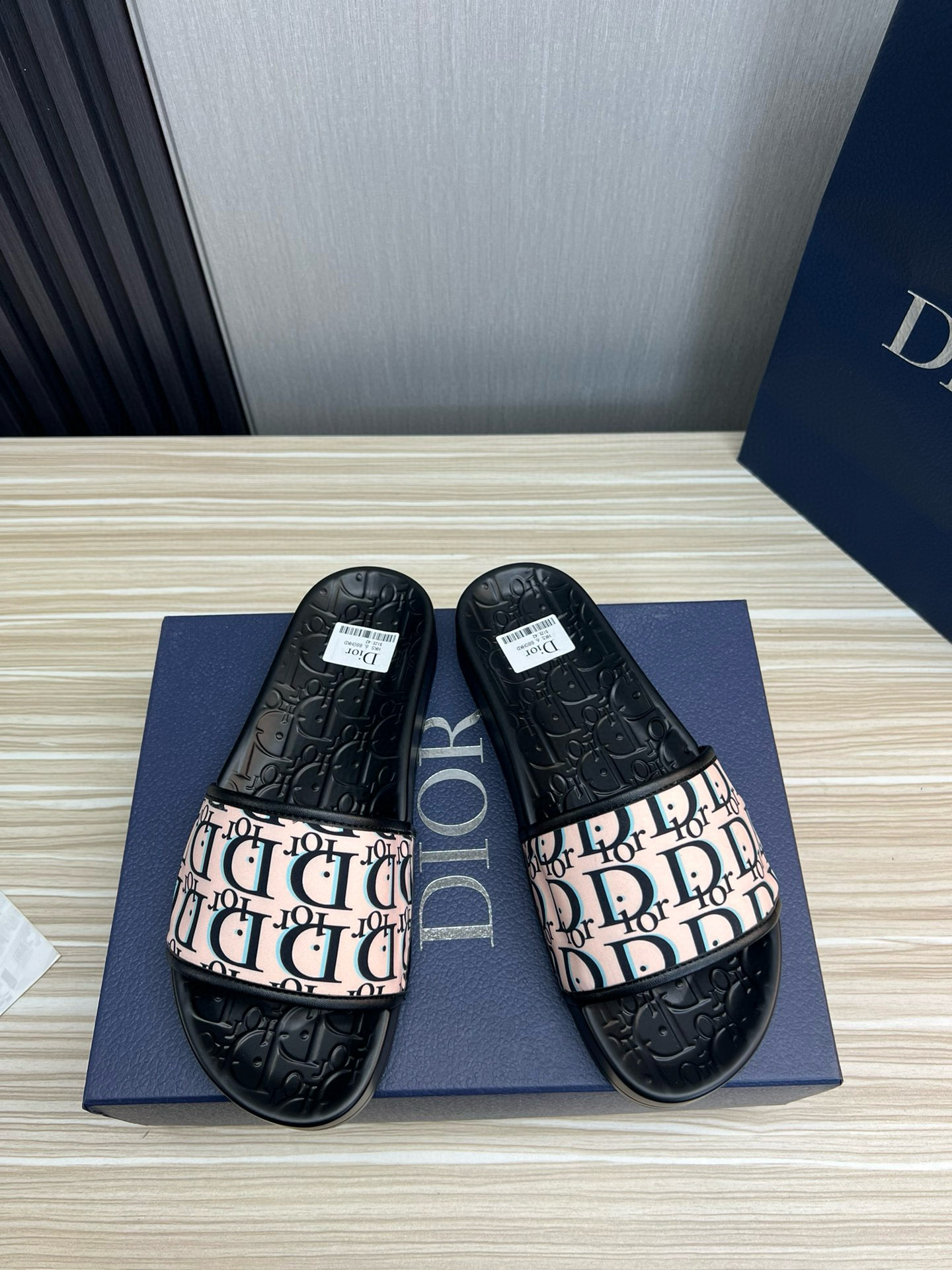 디올 남자 슬리퍼