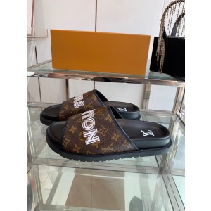 루이비통 남여 공용 슬리퍼
