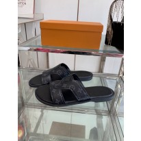 루이비통 남여 공용 슬리퍼