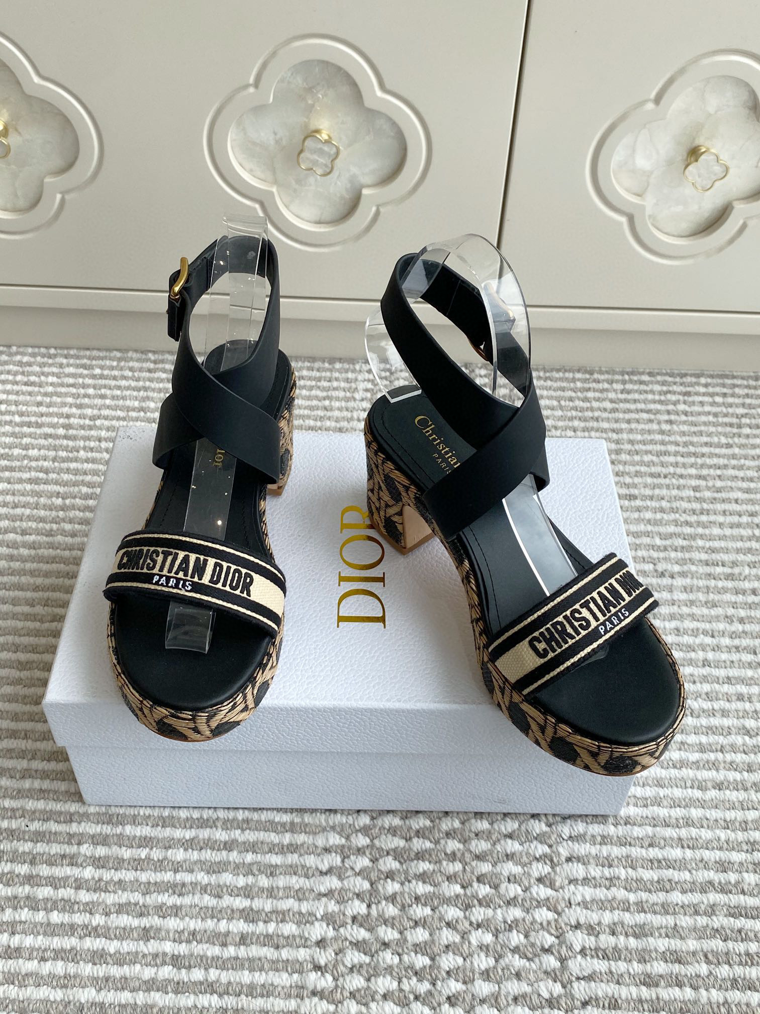 디올 여자 샌들 5.5cm
