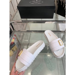 프라다 남자 슬리퍼