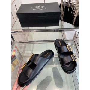 프라다 남자 슬리퍼