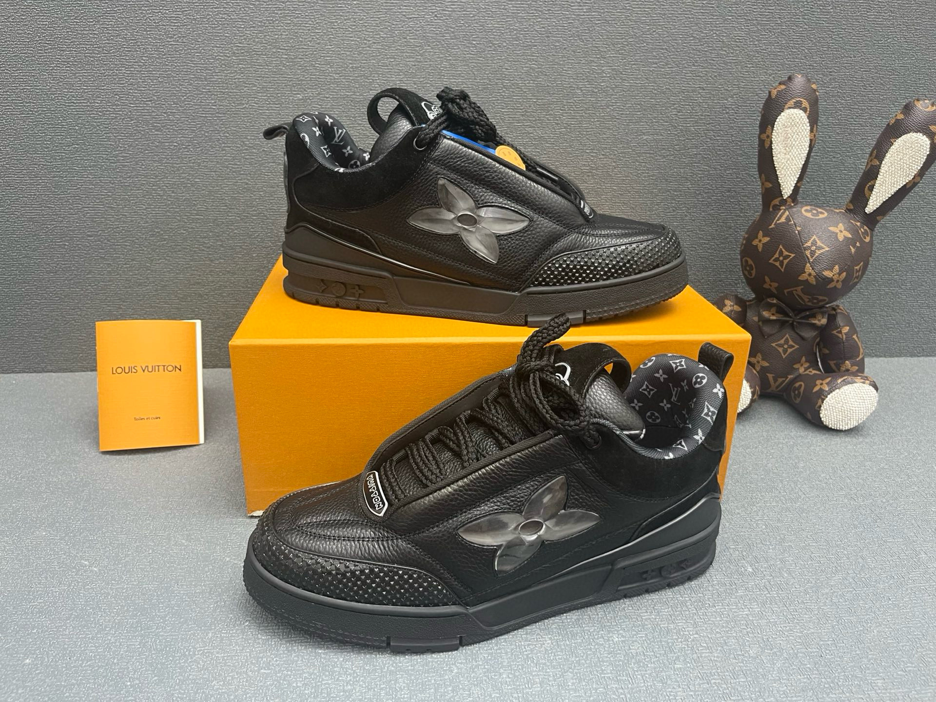 루이비통 남녀공용 신발 운동화 스니커즈 