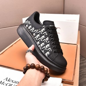 알렉산더 맥퀸 남녀공용 신발 운동화 스니커즈