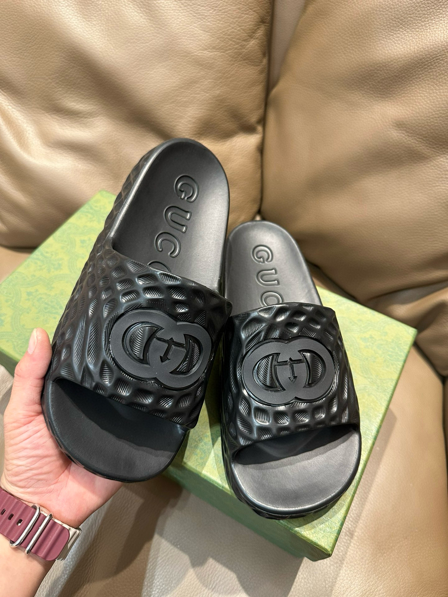 구찌 남녀공용 슬리퍼