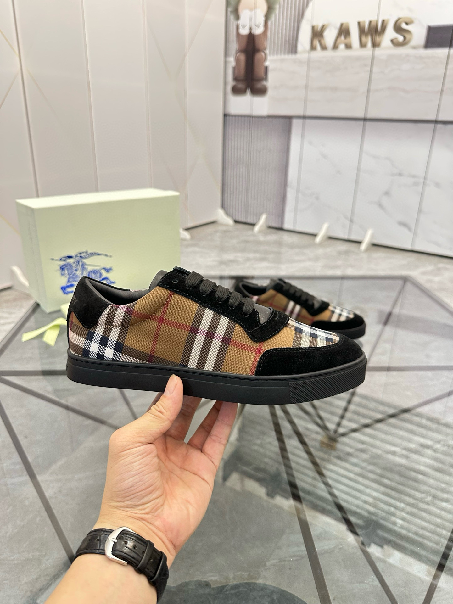 버버리 남자 신발 운동화 스니커즈