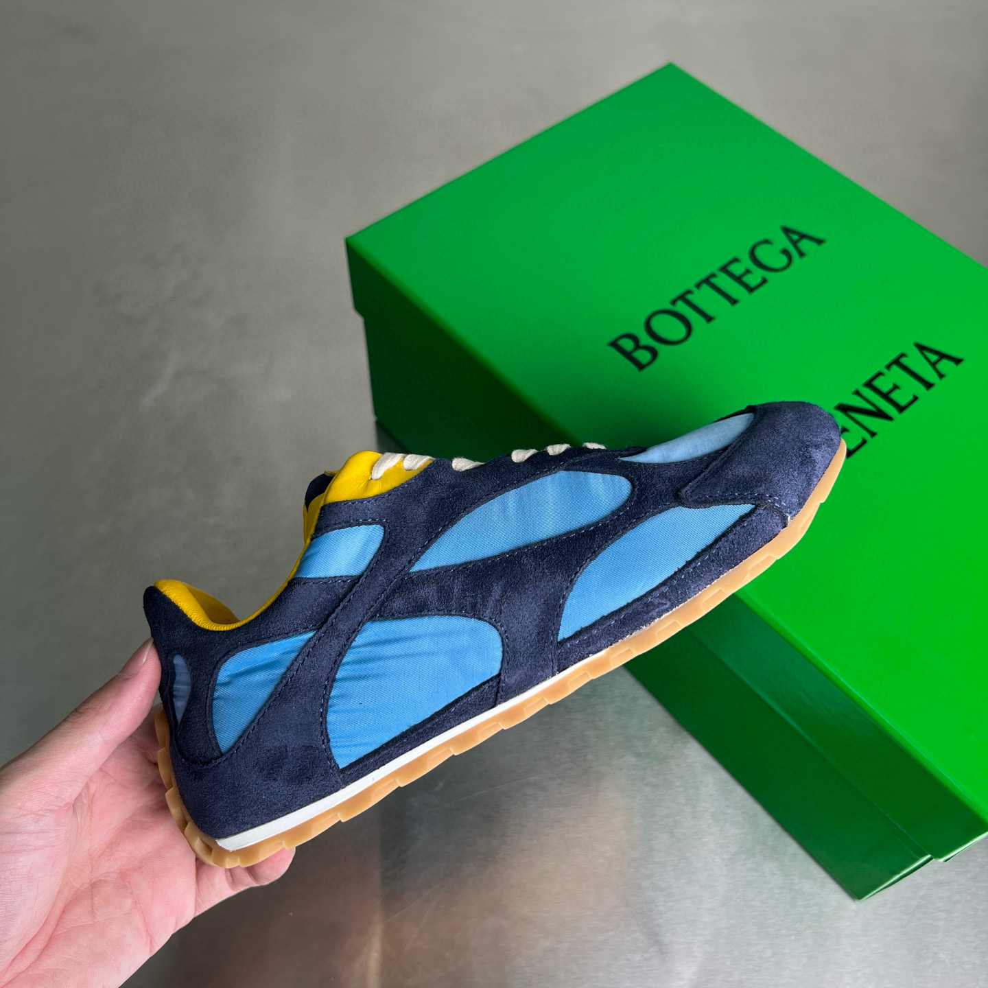 보테가베네타 남녀공용 신발 운동화 스니커즈