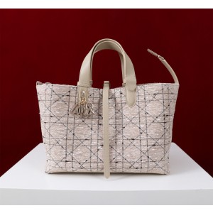 디올 토트백 여자가방