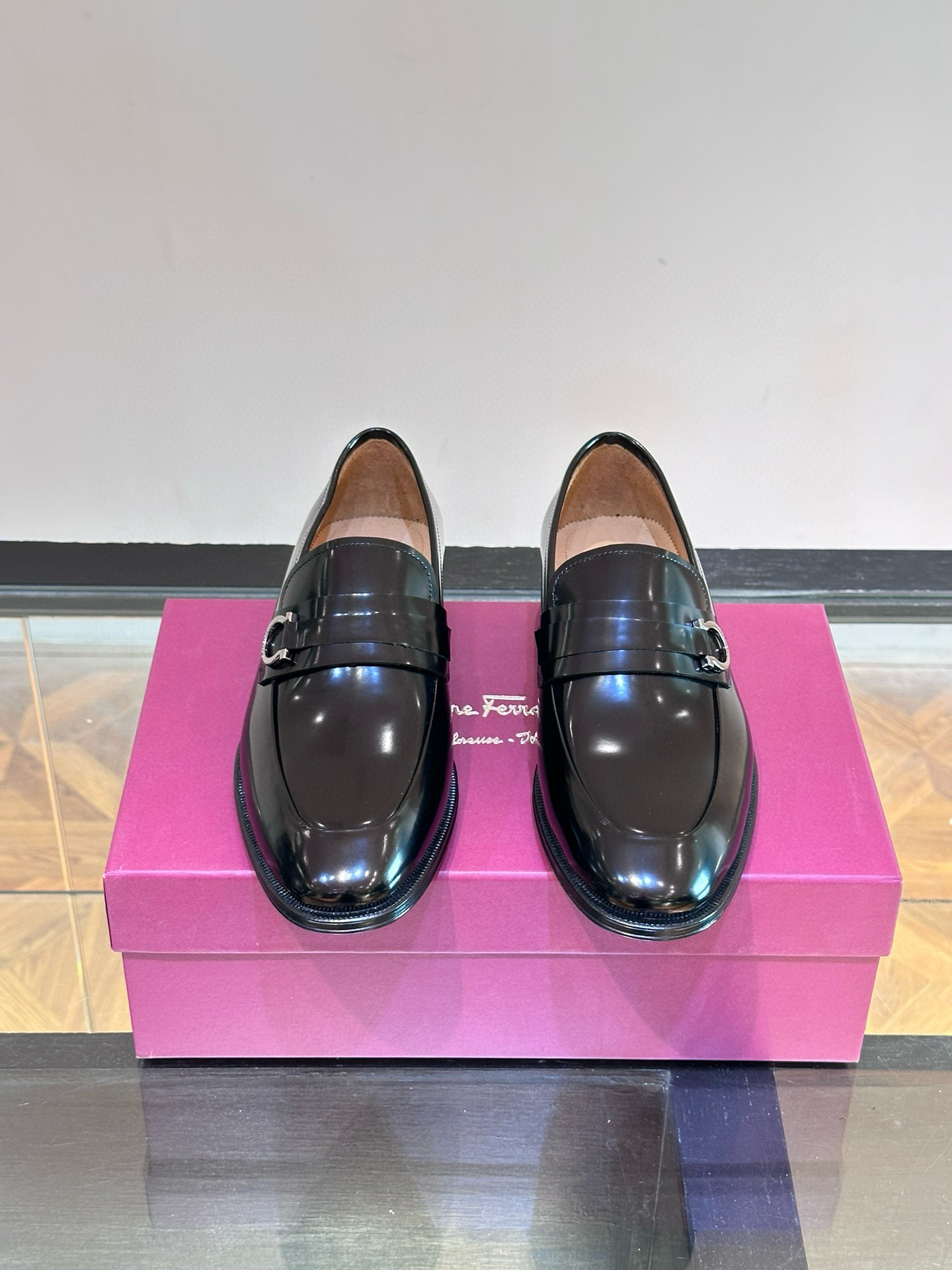 페라가모 남자 구두