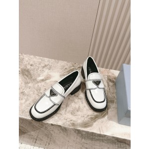 프라다 4cm 여자 신발 구두