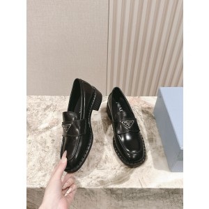 프라다 4cm 여자 신발 구두