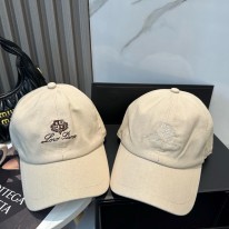 로로피아나 모자