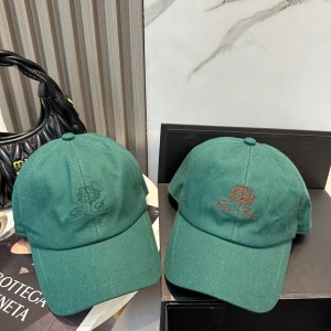 로로피아나 모자