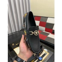 베르사체 남자 구두