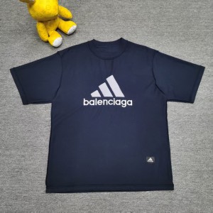 발렌시아가 남녀공용 반팔티