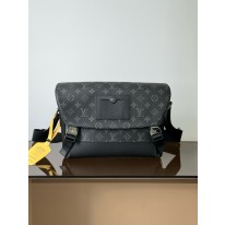 루이비통 M40511 남자가방