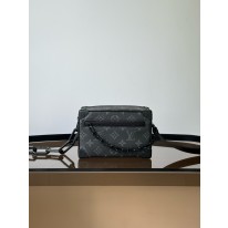 루이비통 M44735 남자가방