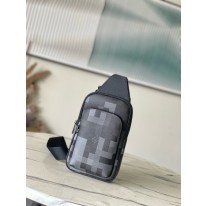 루이비통 M14953 슬링백 남자가방