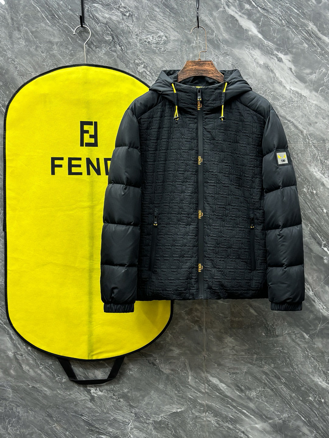 펜디 남자 패딩