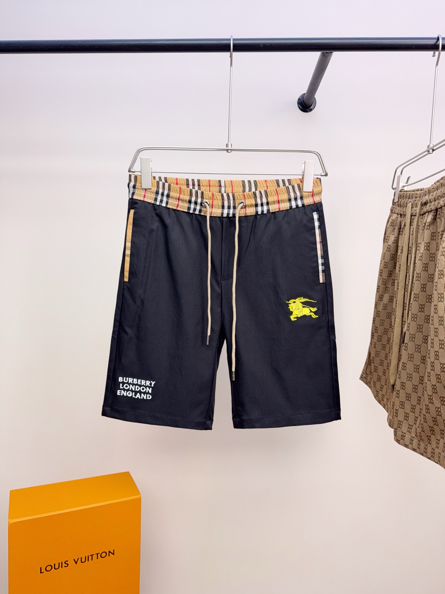 버버리 남자 반바지