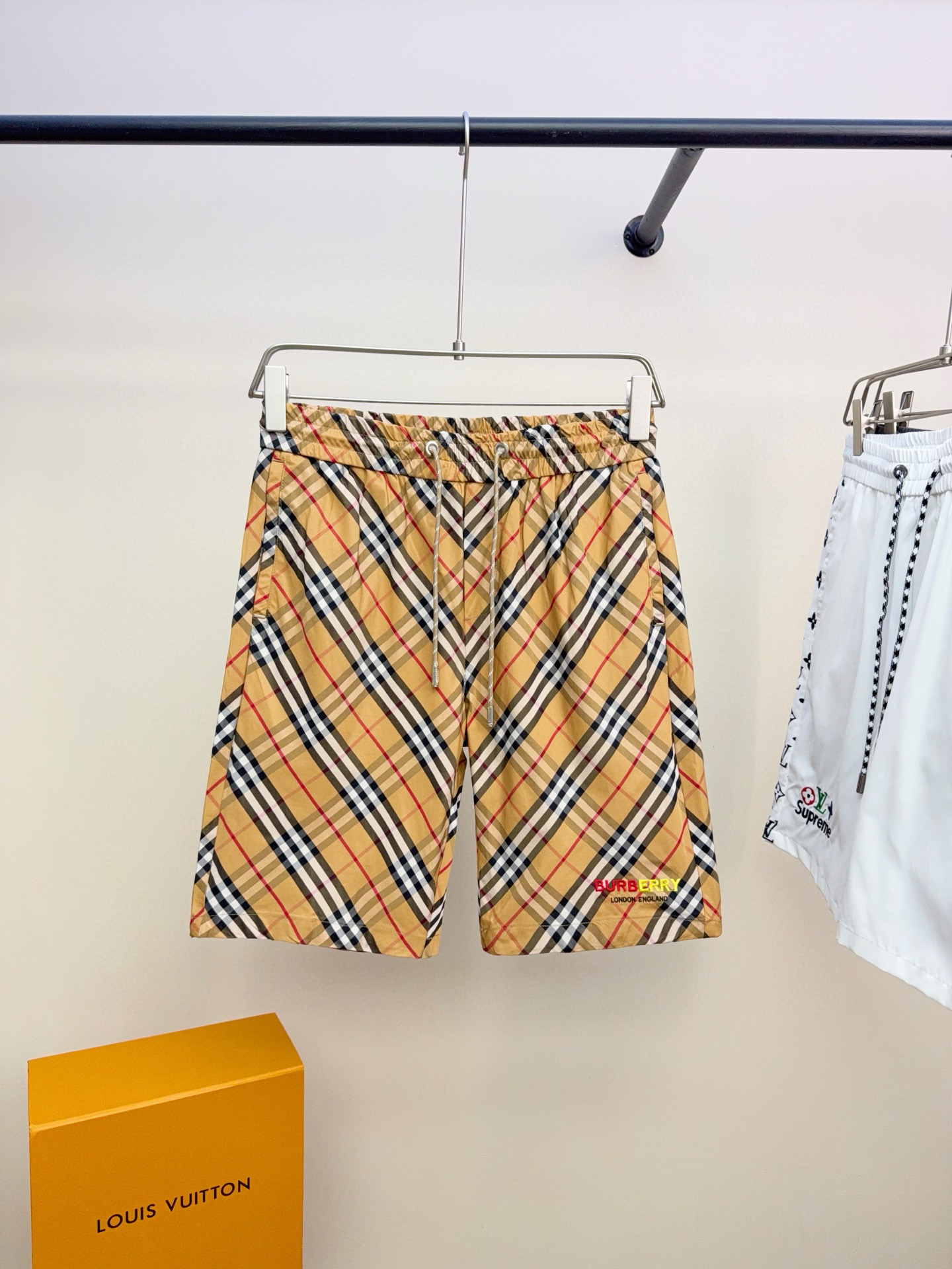 버버리 남자 반바지