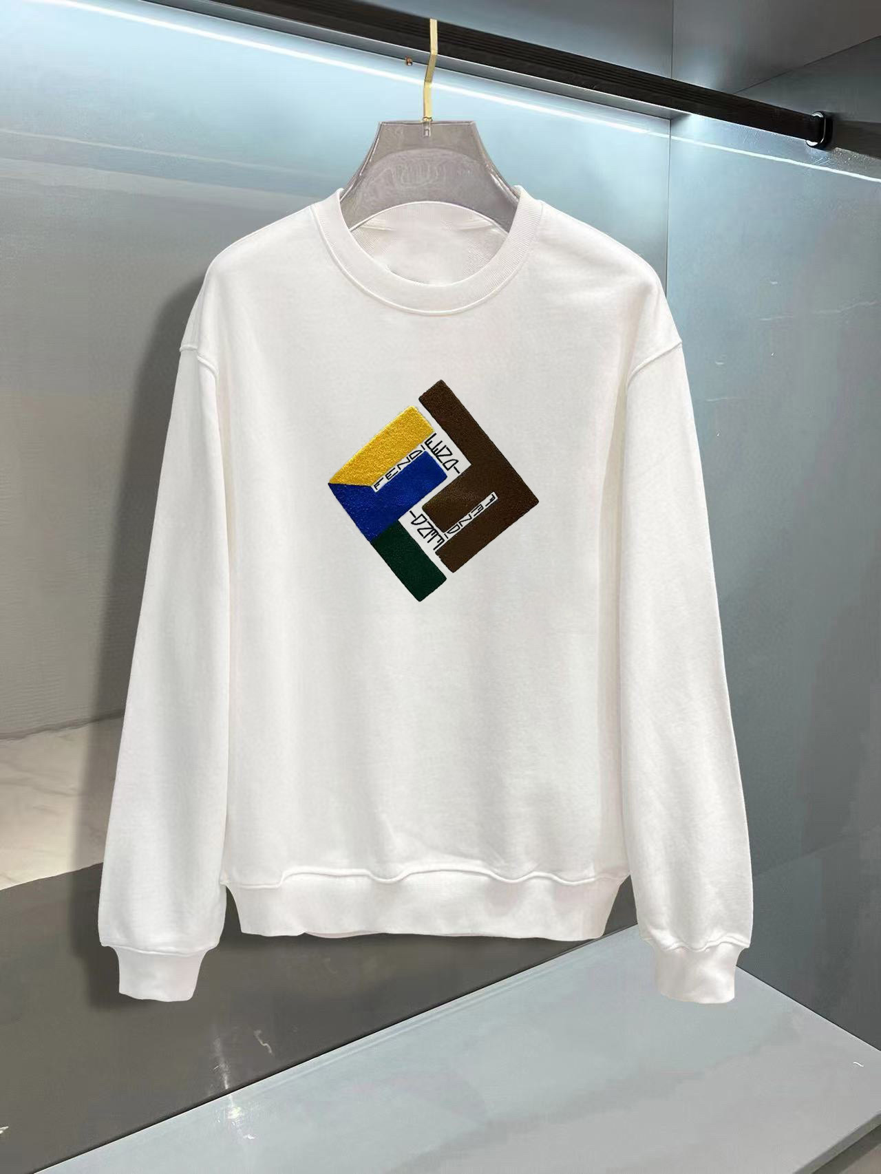 펜디 남자 맨투맨 2컬러