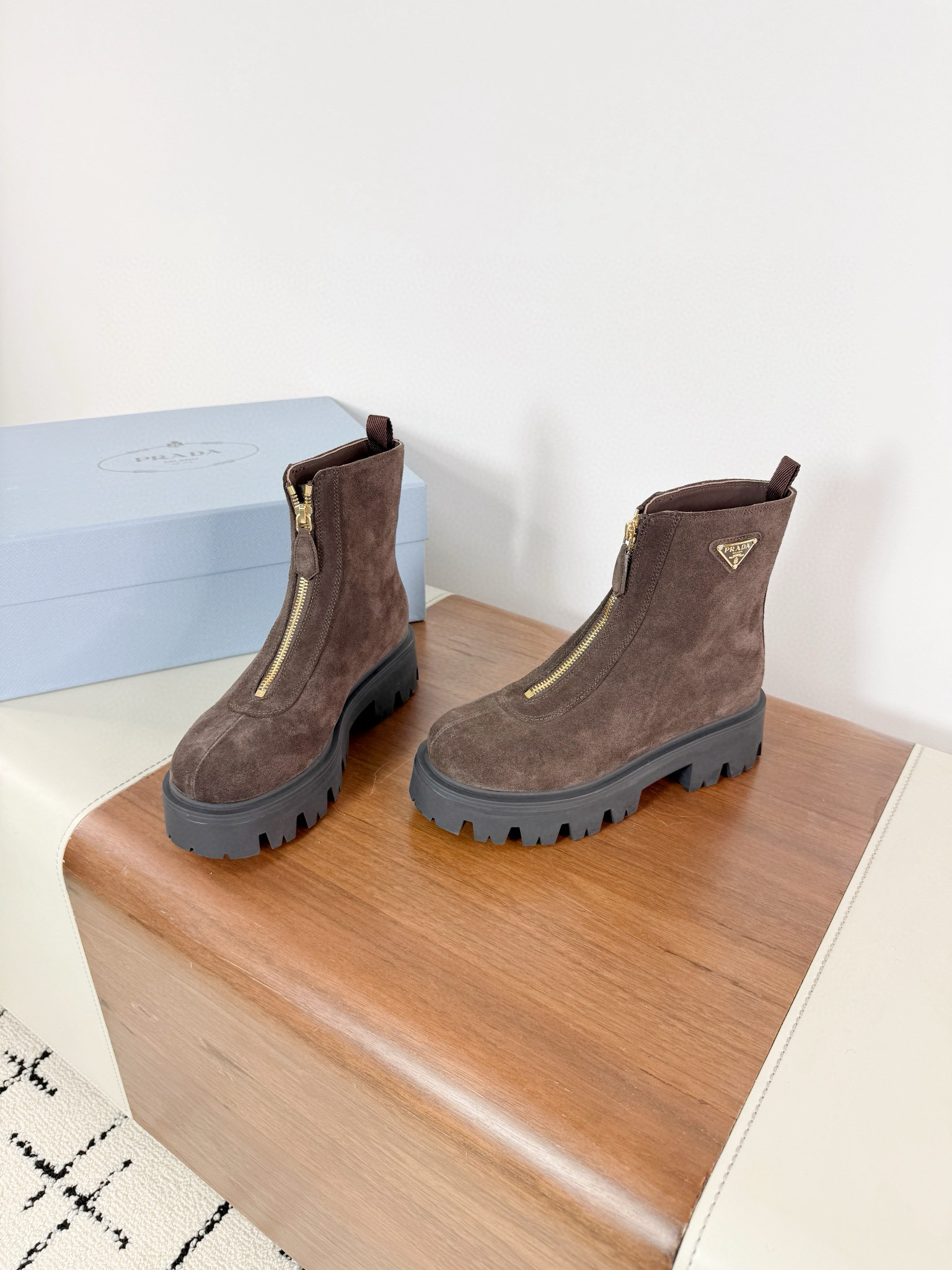 프라다 6CM 여자 부츠