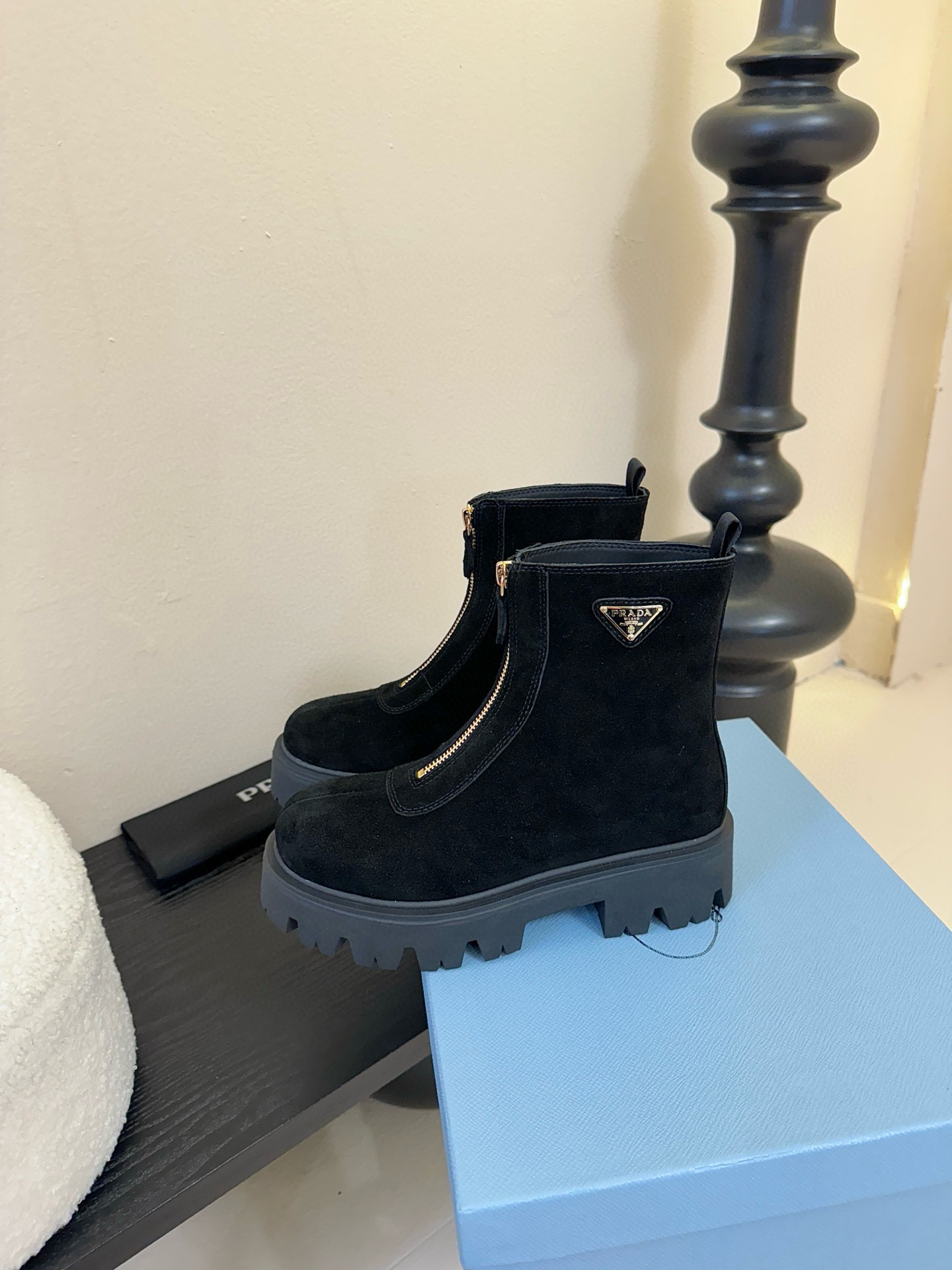 프라다 여자 부츠
