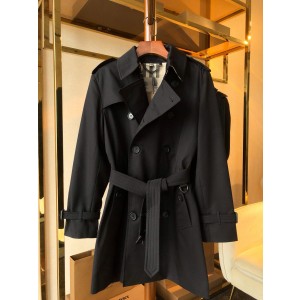 버버리 미디움기장 남자 코트