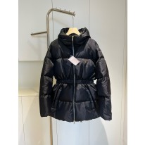 프라다 여자 패딩