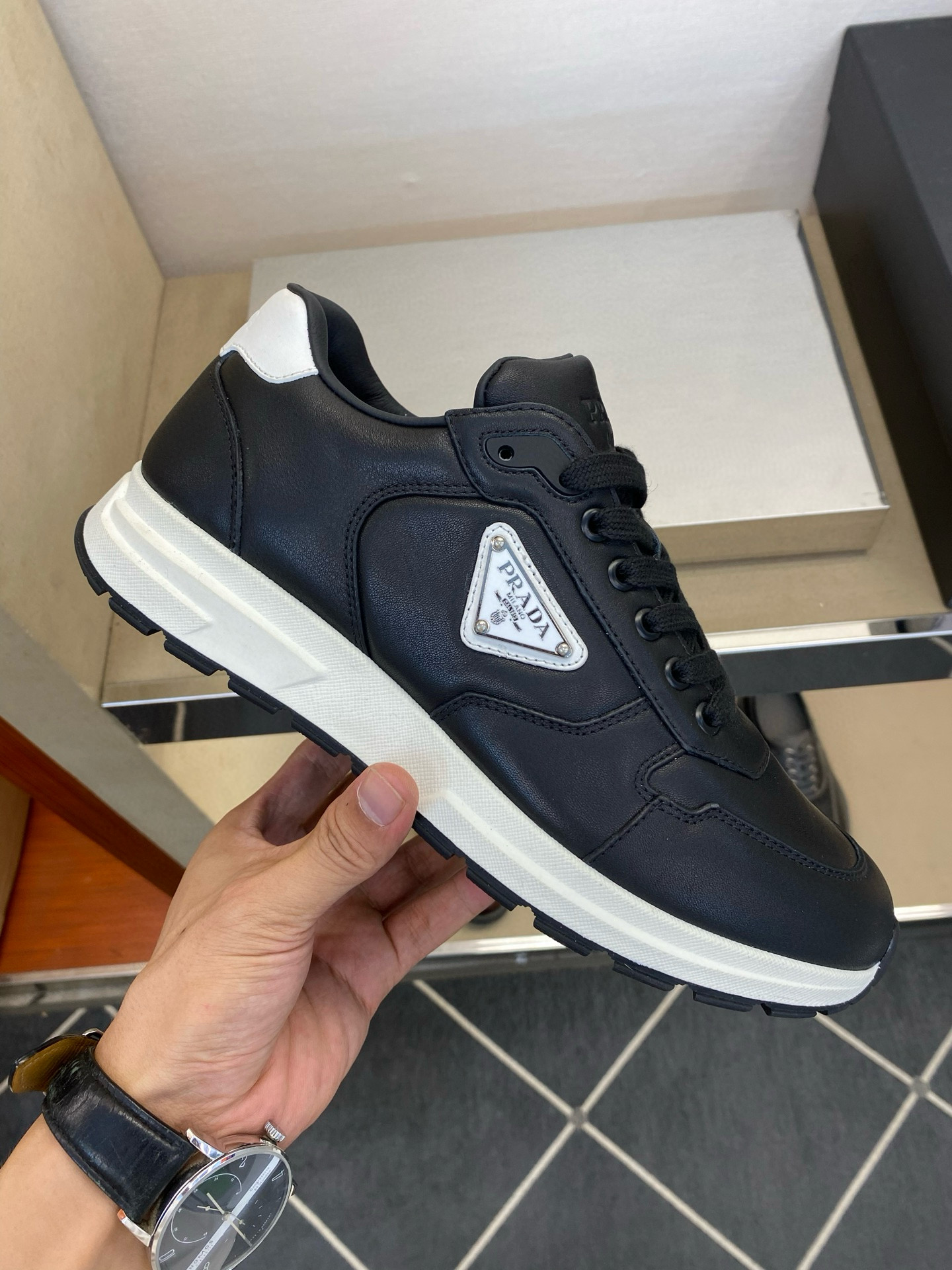 프라다 남자 스니커즈 신발 운동화