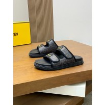펜디 남자 슬리퍼
