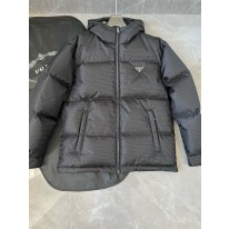 프라다 남녀공용 패딩