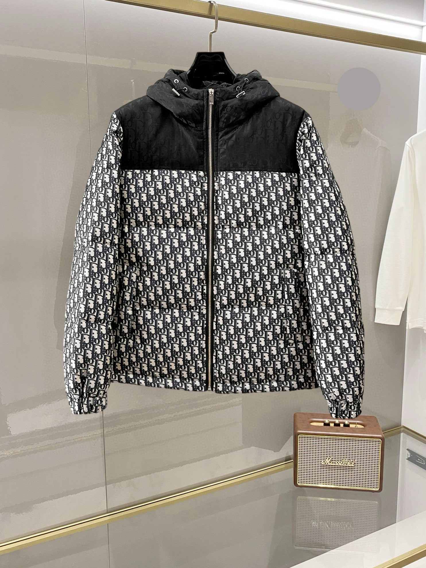 디올 남자 패딩