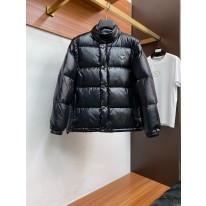 프라다 남자 패딩